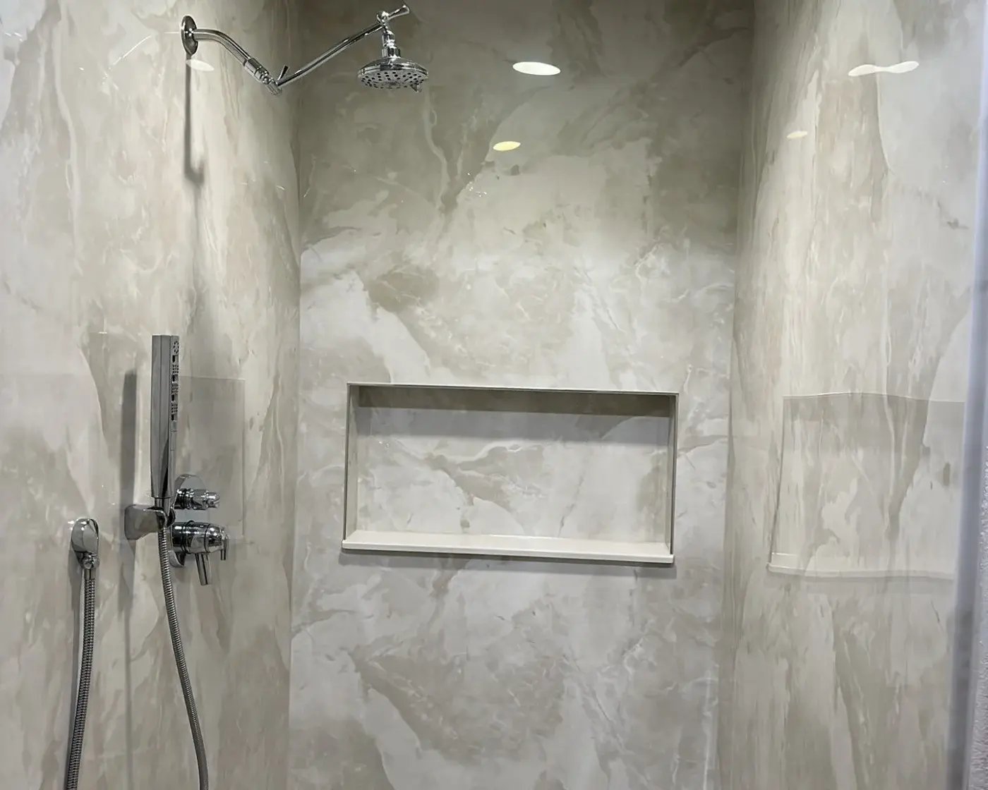 lovely-shower-surrounds-huntington-beach-shugarmans-bath-image